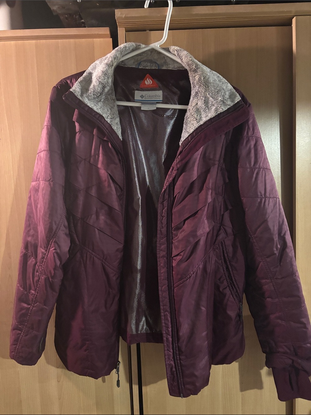 Columbia Women's Plum Quilted Puffer Jacket with Faux Fur Collar